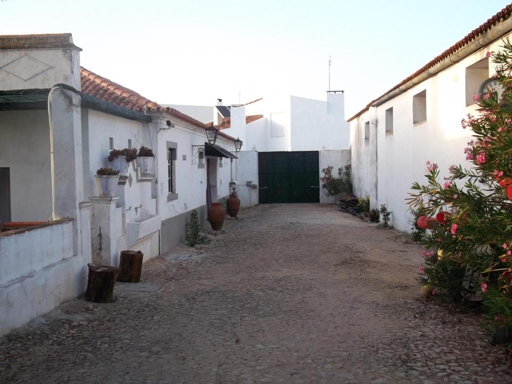 Bed and Breakfast Pateo Do Morgado - Turismo De Habitacao Casa Branca Esterno foto